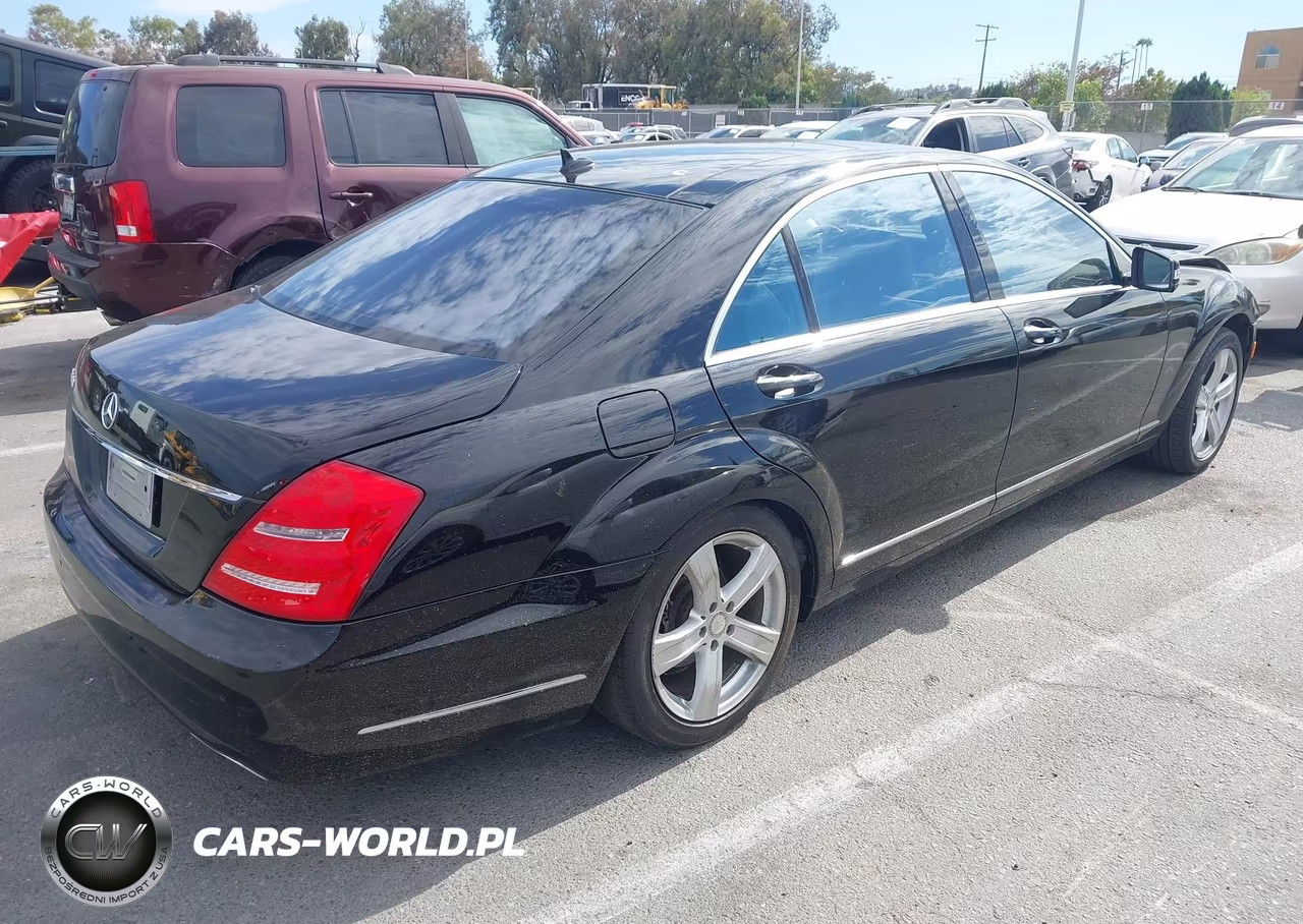 2011 Mercedes-Benz S 550 VIN:WDDNG7BB9BA362811 - 4