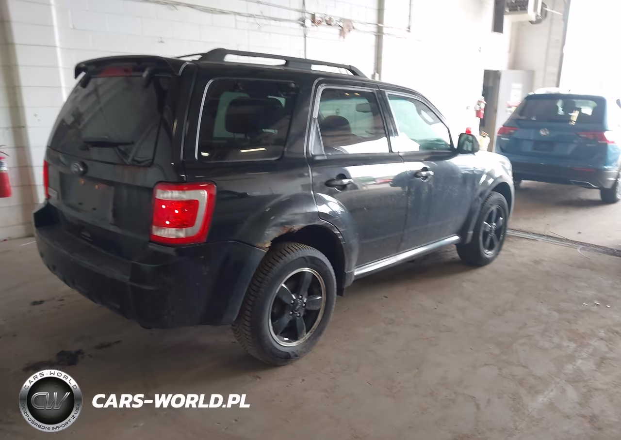 2011 Ford Escape Xlt VIN:1FMCU9D77BKB38697 - 4