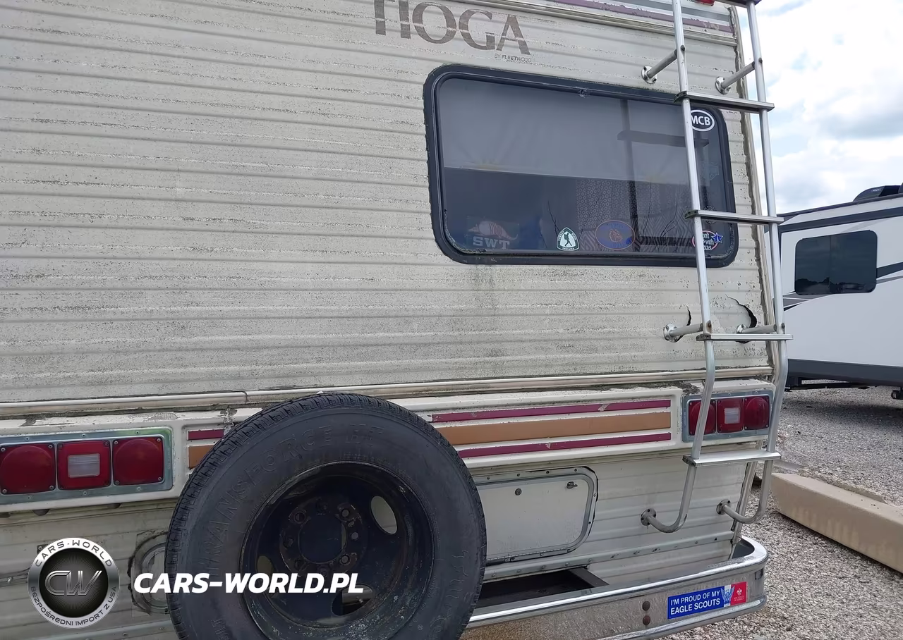 1983 Ford Econoline E350 Cutaway Van VIN:1FDKE30L9DHB65876 - 14