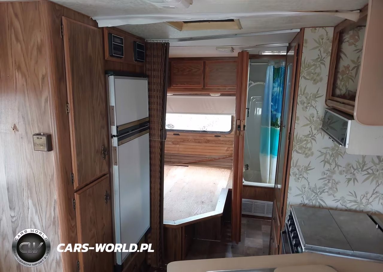 1983 Ford Econoline E350 Cutaway Van VIN:1FDKE30L9DHB65876 - 15