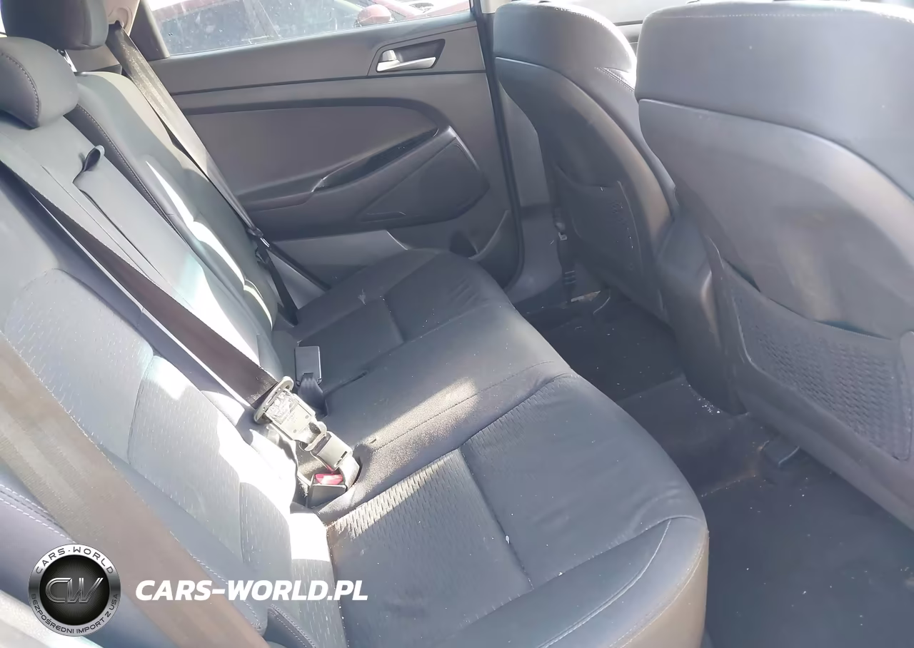 2019 Hyundai Tucson Value VIN:KM8J33A41KU026497 - 8