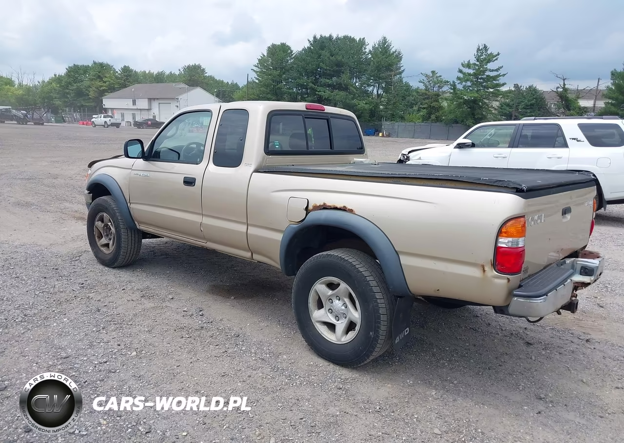 2003 Toyota Tacoma VIN:5TEWM72NX3Z173111 - 3
