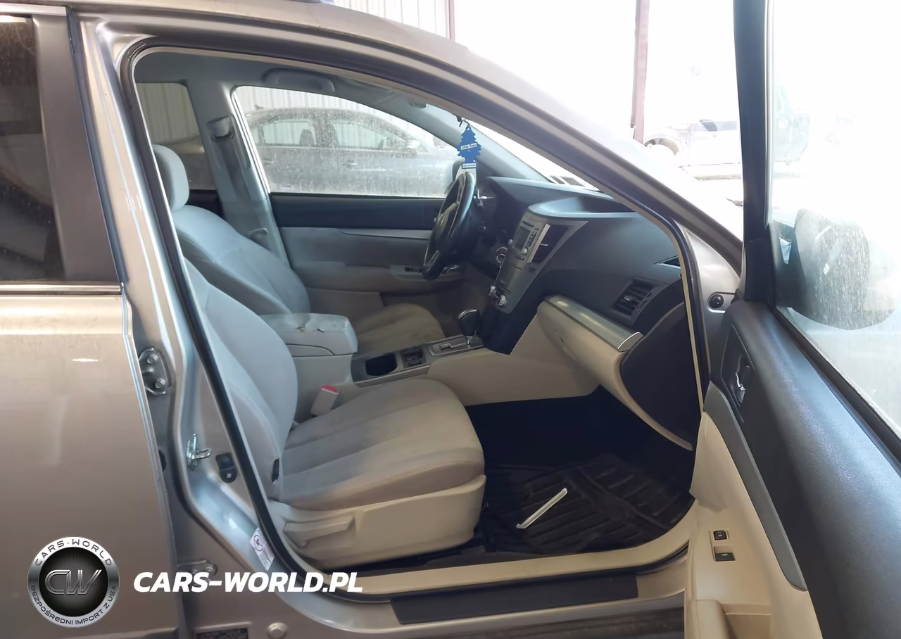 2014 Subaru Outback 2.5I Premium VIN:4S4BRBCCXE3262223 - 5