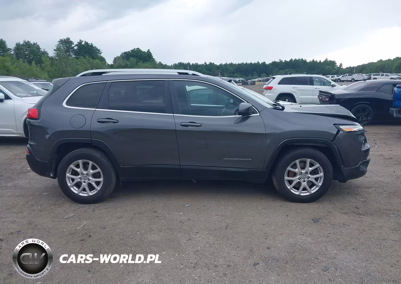 2016 Jeep Cherokee Latitude VIN:1C4PJMCB6GW368142 - 13