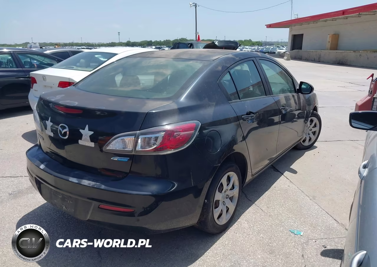2013 Mazda Mazda3 I Sport VIN:JM1BL1U88D1705327 - 4