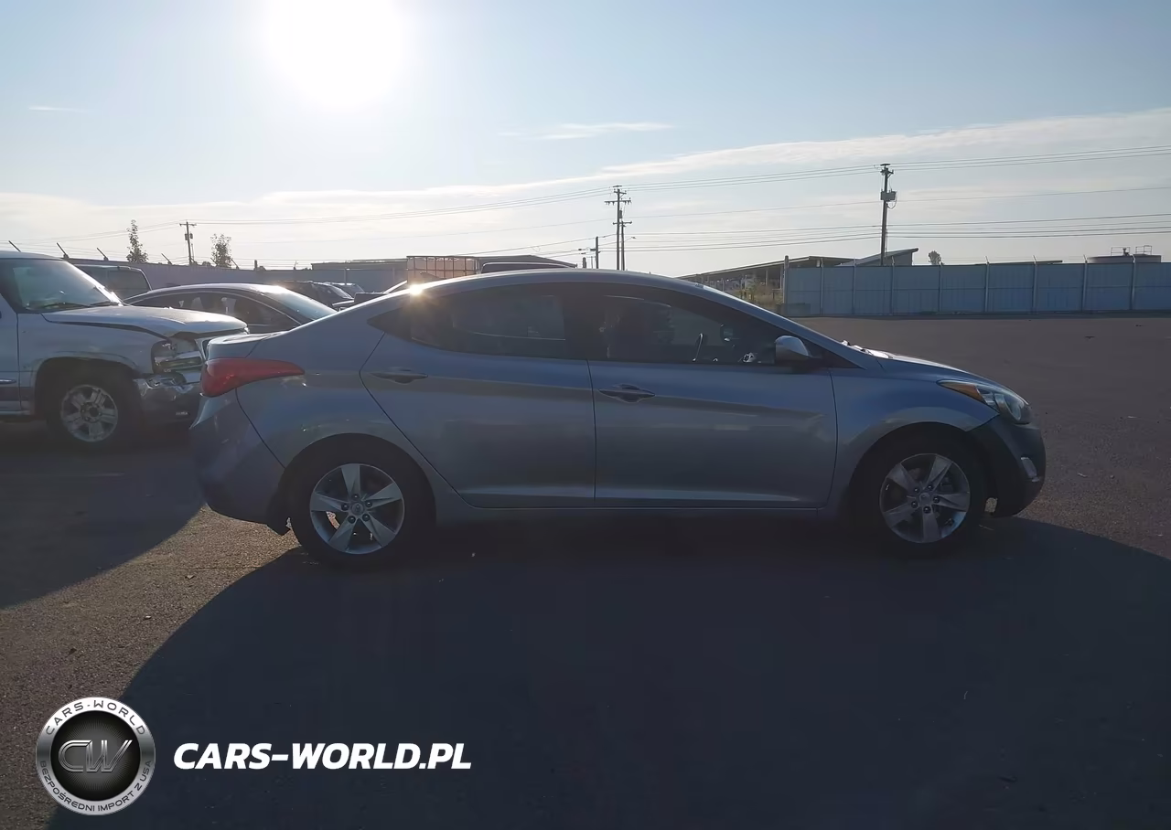 2013 Hyundai Elantra Gls VIN:KMHDH4AE5DU708931 - 13