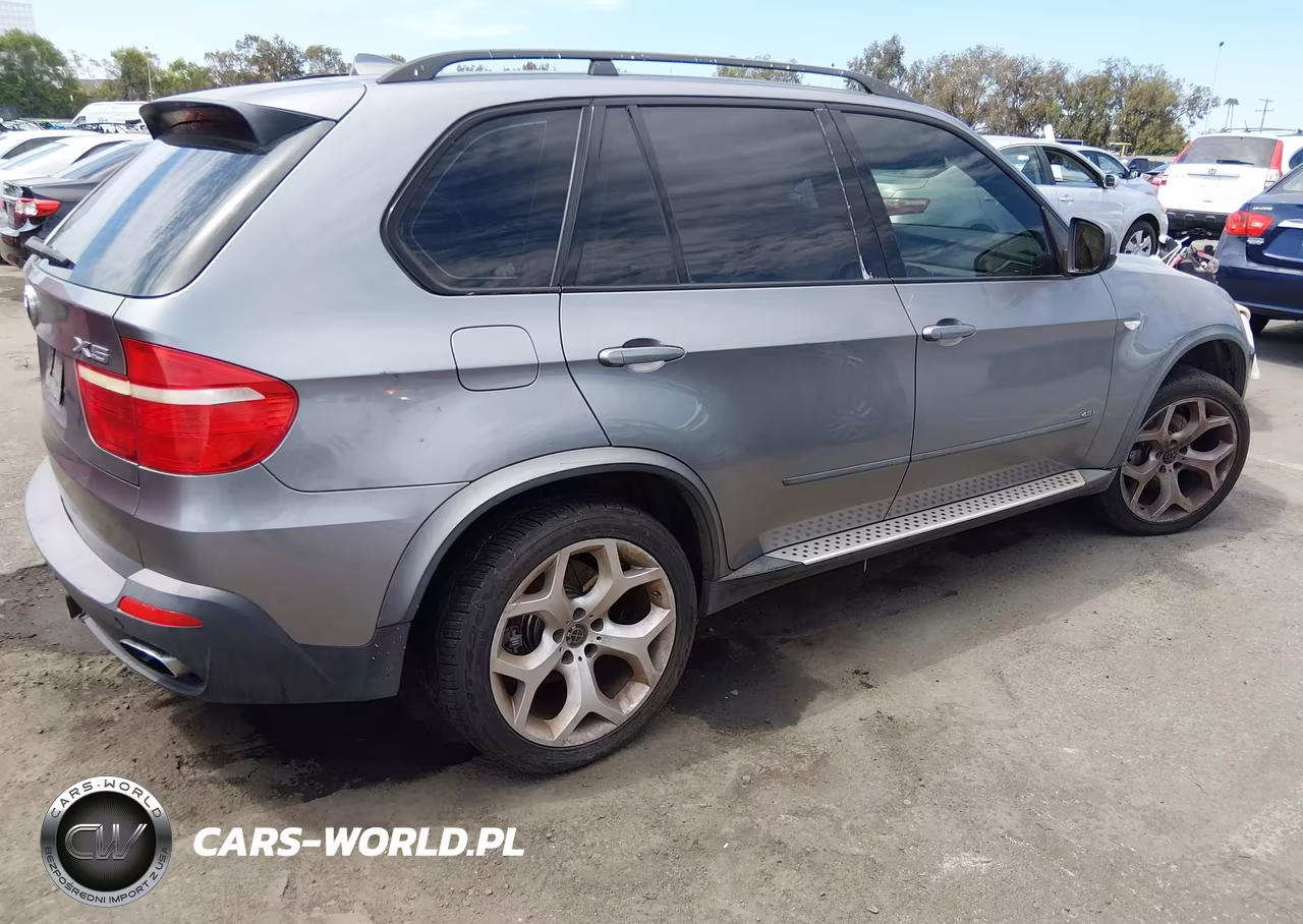 2007 BMW X5 4.8I VIN:5UXFE835X7LZ43036 - 4
