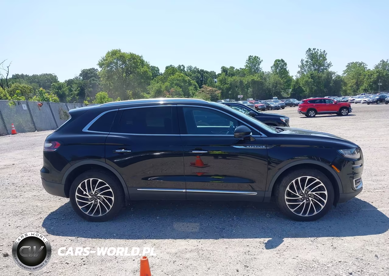 2020 Lincoln Nautilus Reserve VIN:2LMPJ8K94LBL33617 - 13