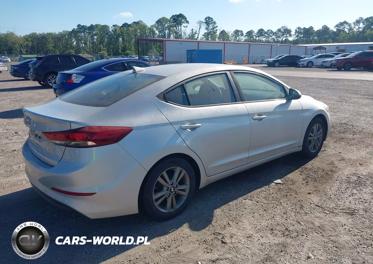2017 Hyundai Elantra Se VIN:5NPD84LF7HH137534 - 4