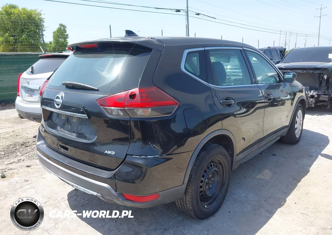 2018 Nissan Rogue S VIN:KNMAT2MV8JP549824 - 4