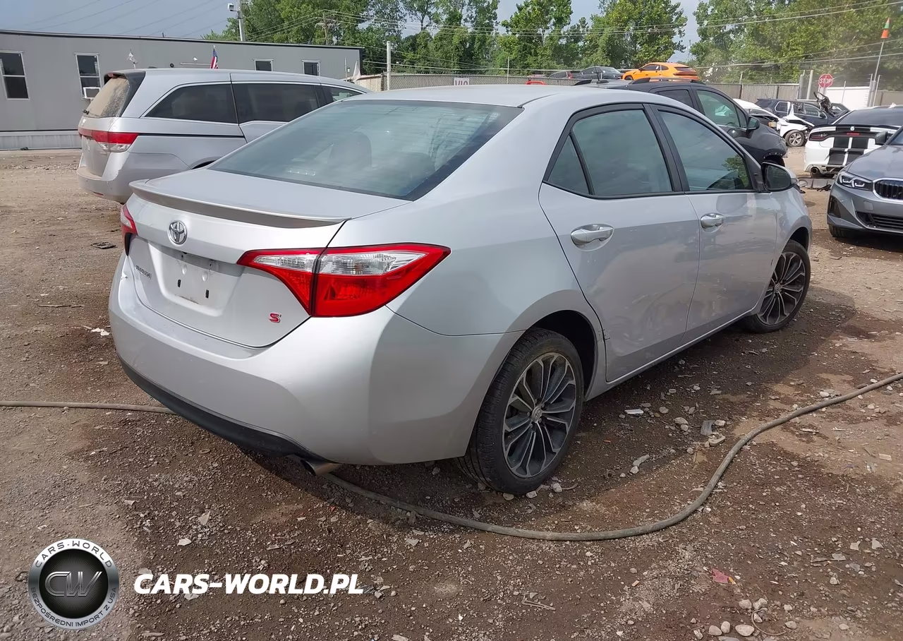 2015 Toyota Corolla S Plus VIN:2T1BURHE7FC231414 - 4