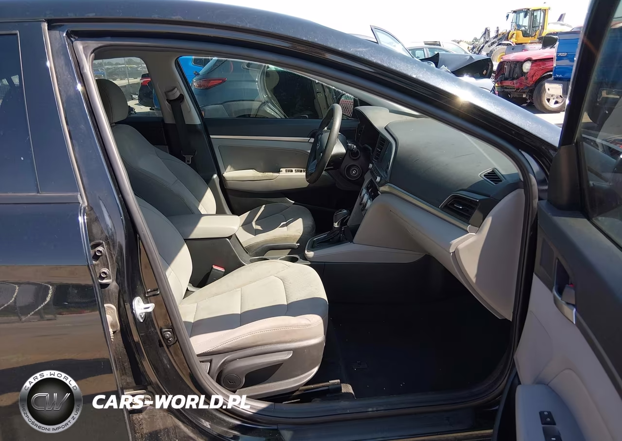 2019 Hyundai Elantra Sel VIN:5NPD84LF2KH473888 - 5