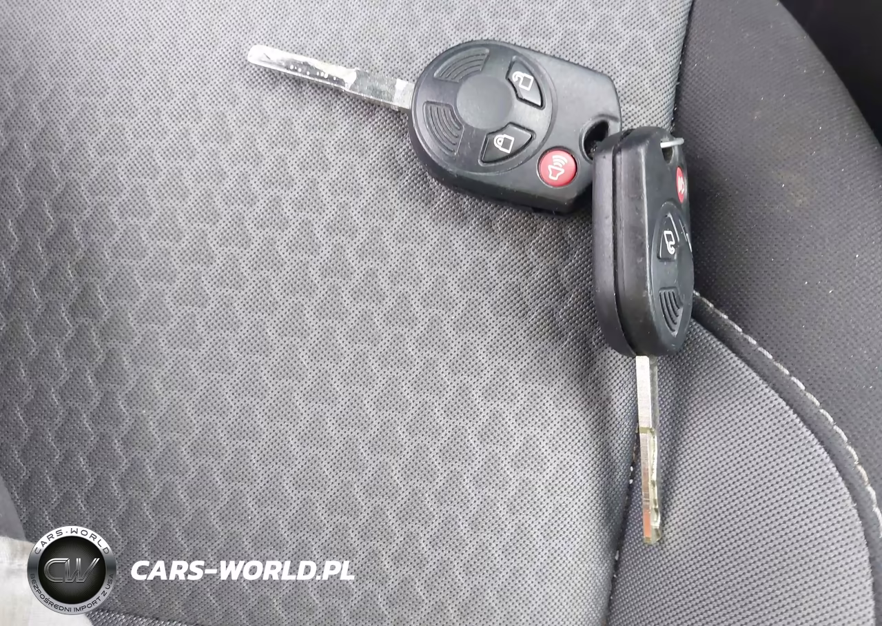 2018 Ford Escape Se VIN:1FMCU0GD9JUA08937 - 11