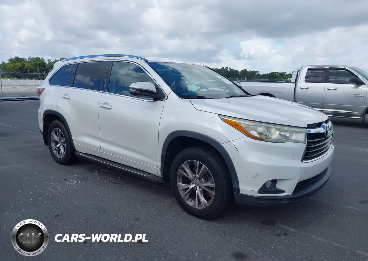 2015 Toyota Highlander Xle V6 – zdjęcie 1 z 16
