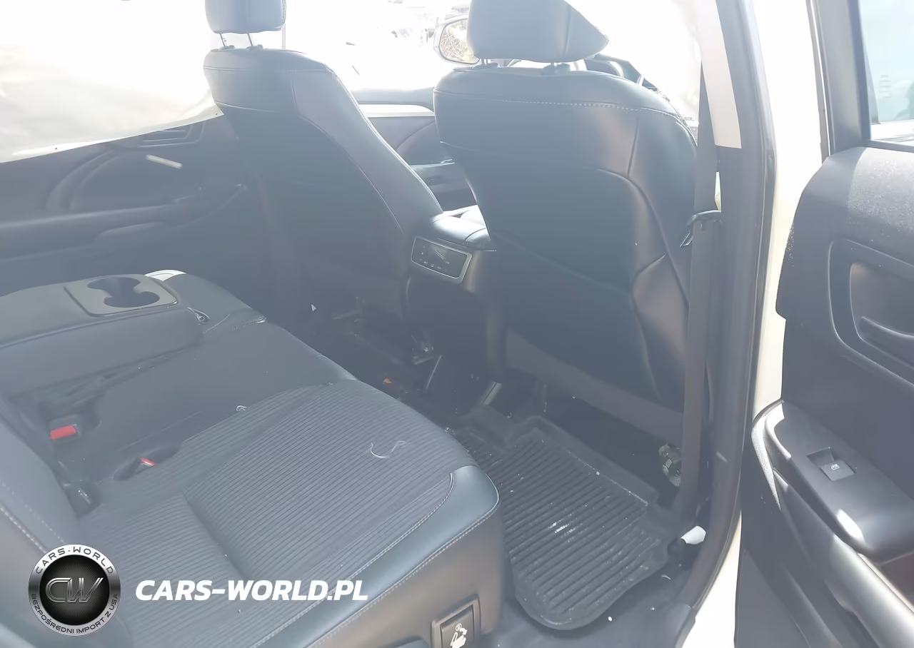 2017 Toyota Highlander Le Plus VIN:5TDBZRFHXHS420325 - 8