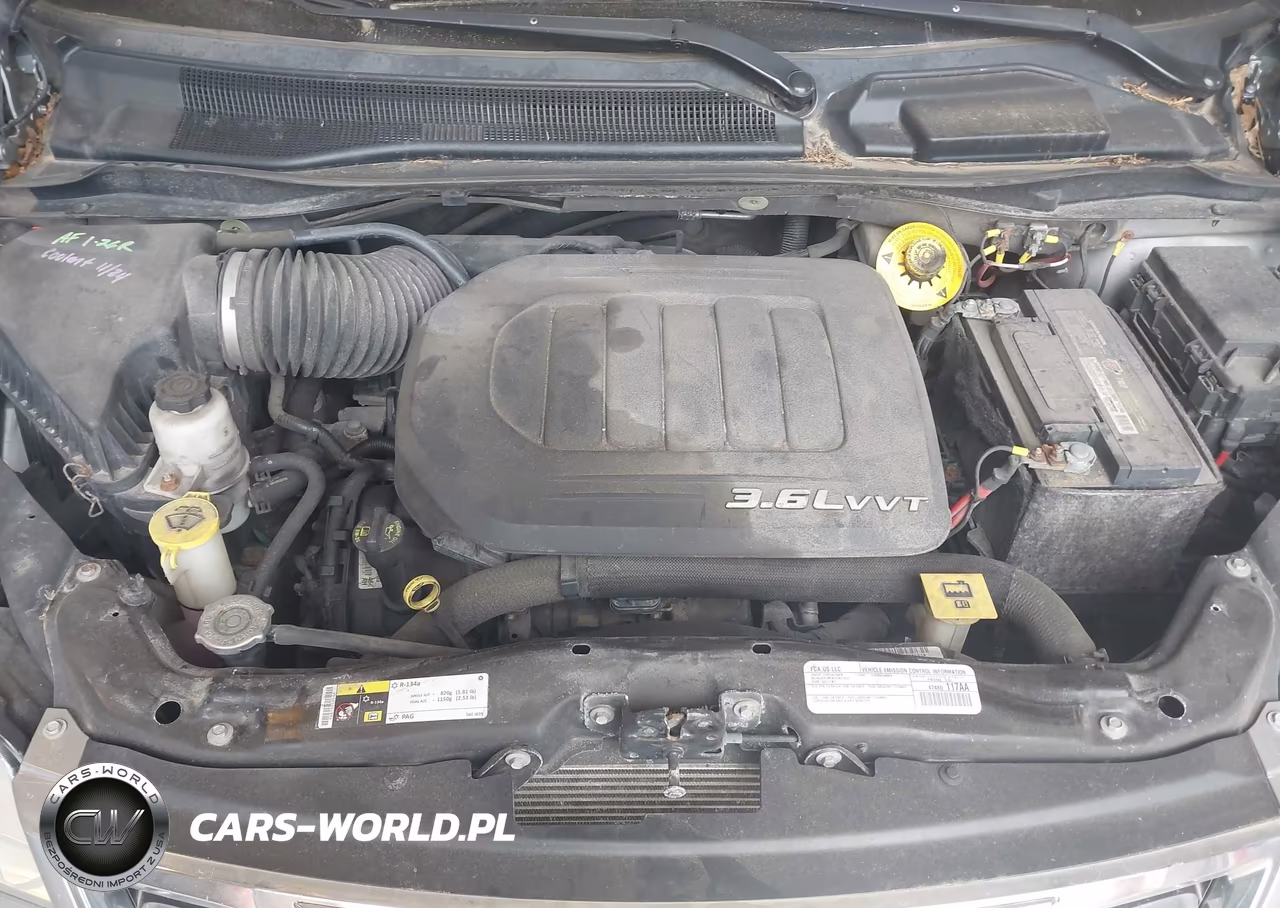 2015 Chrysler Town & Country Touring VIN:2C4RC1BG4FR741281 - 10