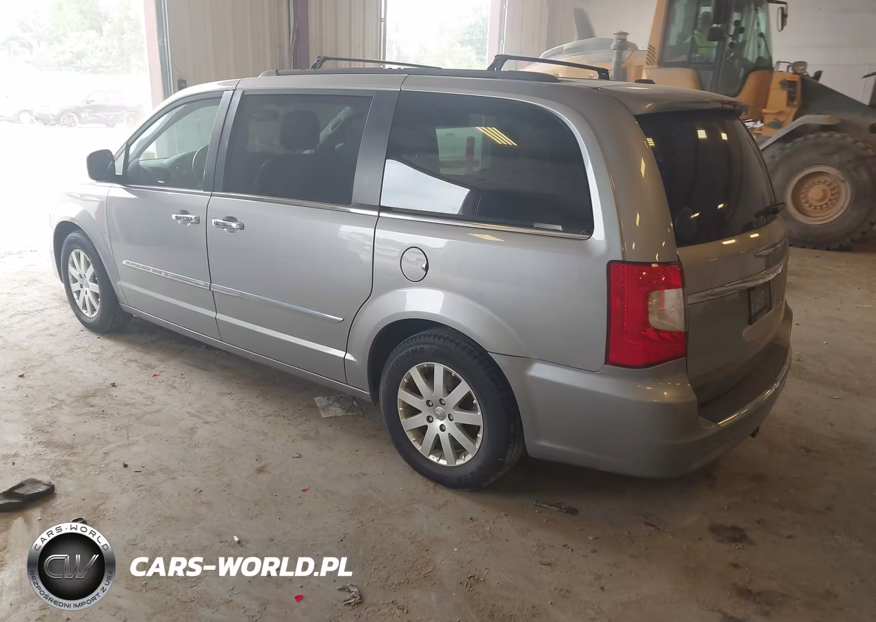 2015 Chrysler Town & Country Touring VIN:2C4RC1BG4FR741281 - 3