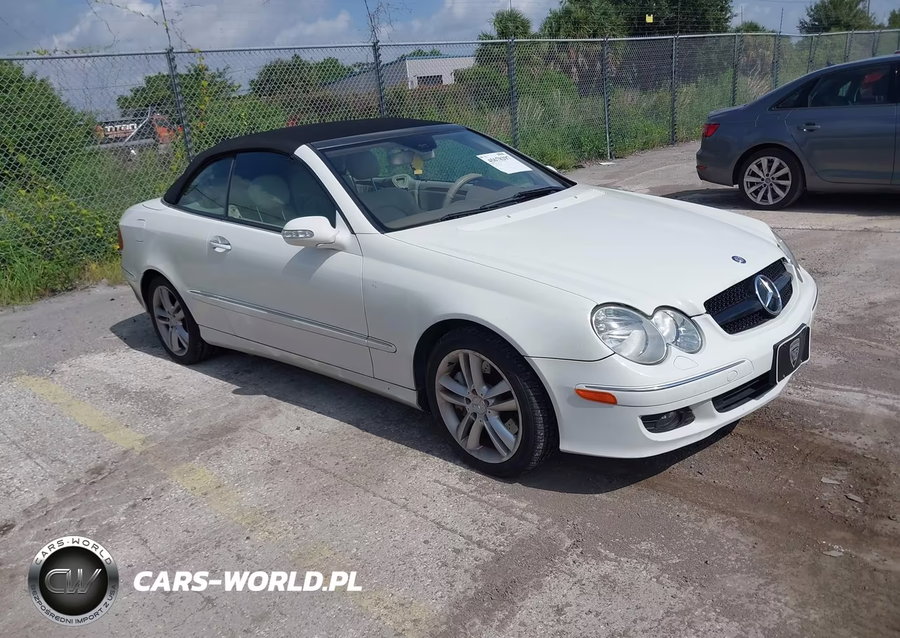 2008 Mercedes-Benz Clk 350 VIN:WDBTK56F68F237101 - 1
