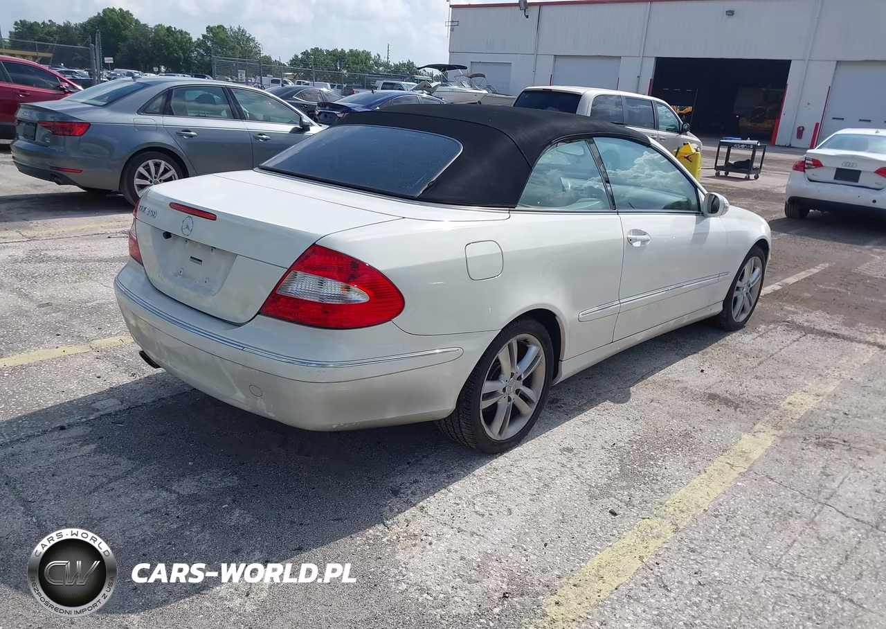 2008 Mercedes-Benz Clk 350 VIN:WDBTK56F68F237101 - 4