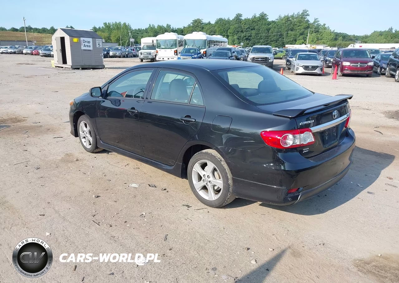 2011 Toyota Corolla S VIN:2T1BU4EE0BC616458 - 3