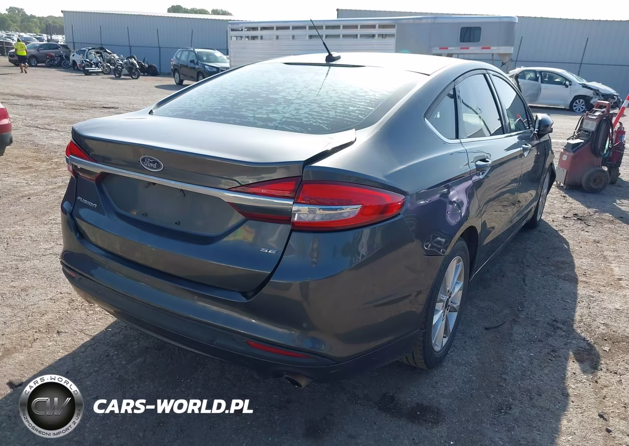 2017 Ford Fusion Se VIN:3FA6P0H71HR274106 - 4
