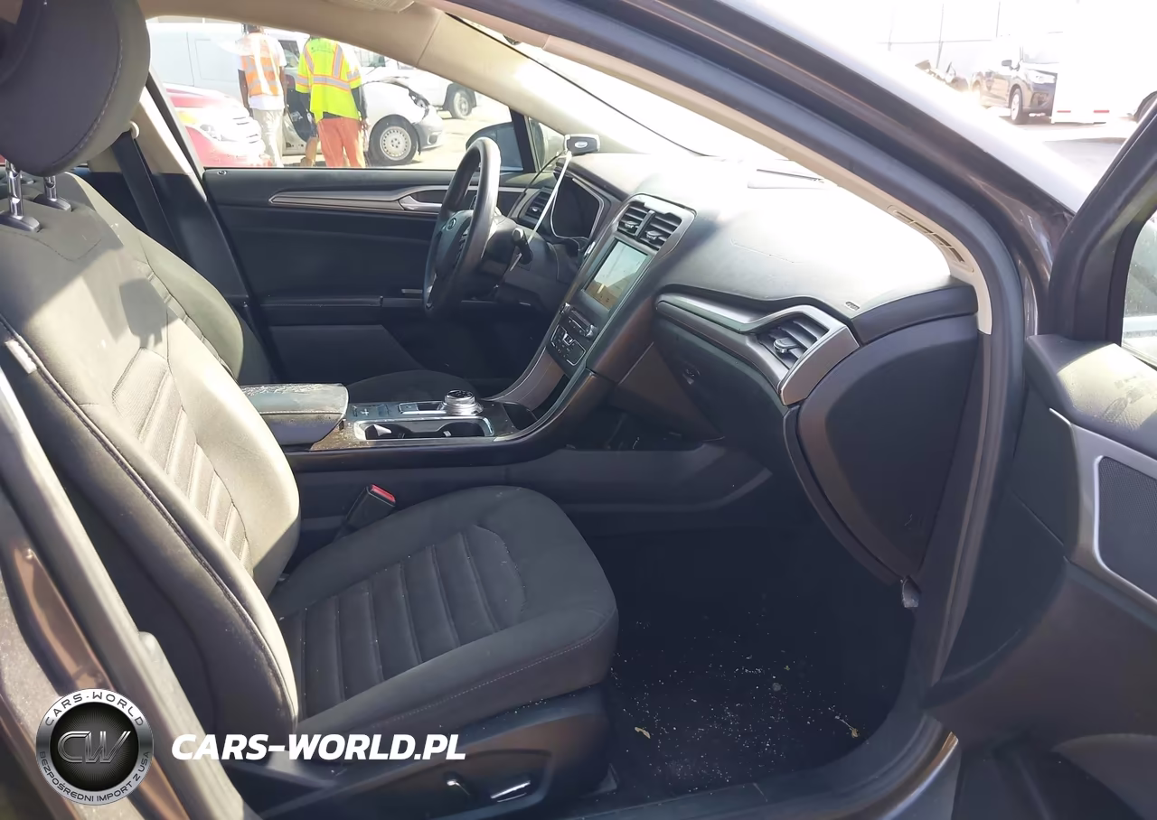2017 Ford Fusion Se VIN:3FA6P0H71HR274106 - 5