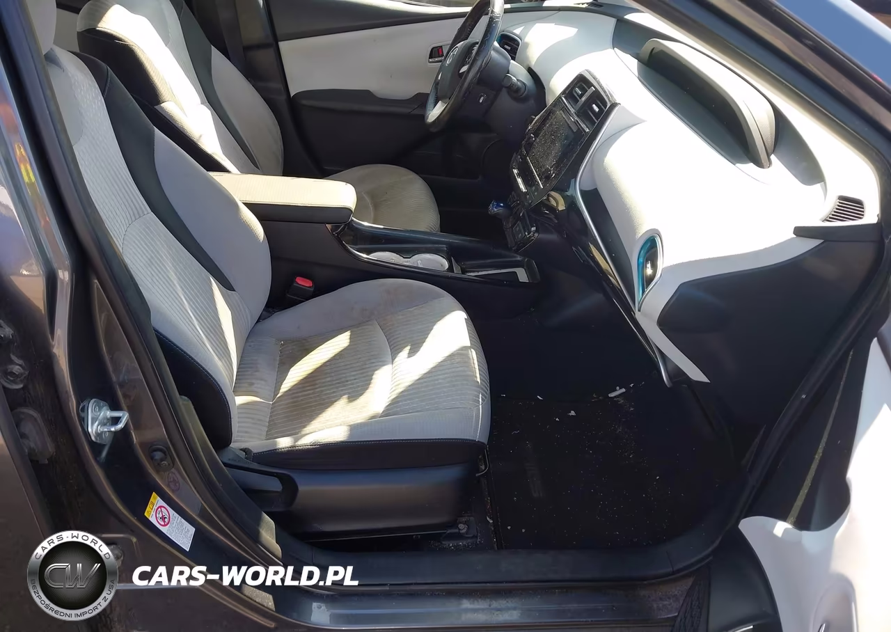 2016 Toyota Prius Three VIN:JTDKARFU9G3011138 - 5