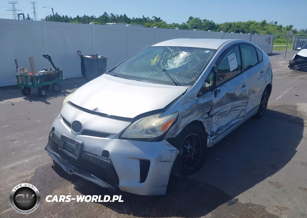 2015 Toyota Prius Two VIN:JTDKN3DU8F0414838 - 6