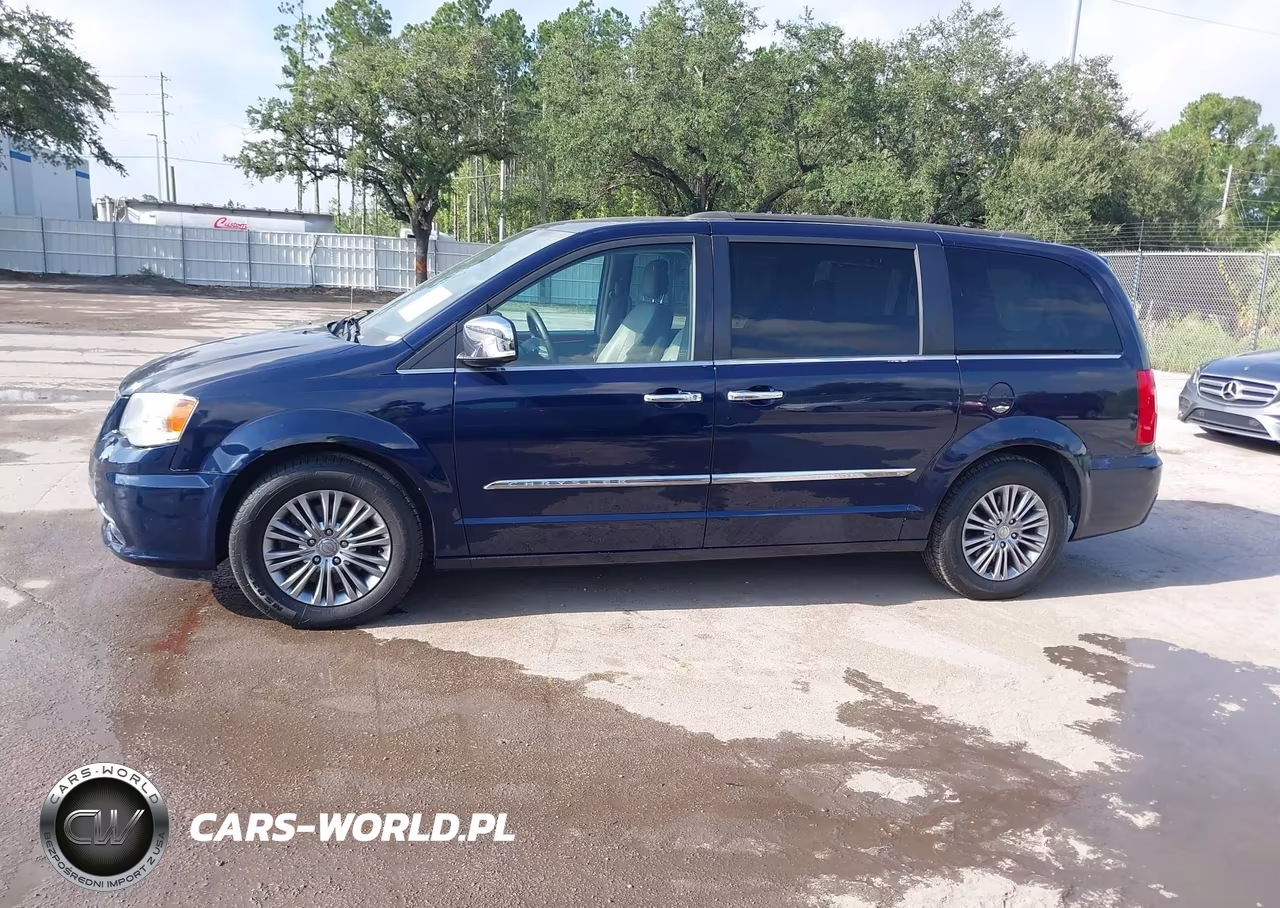2016 Chrysler Town & Country Touring-L Anniversary Edition VIN:2C4RC1CG2GR104440 - 14