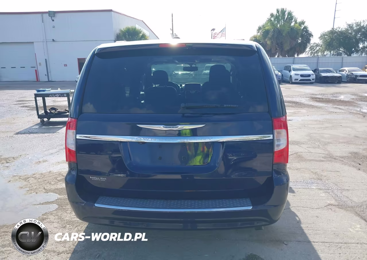 2016 Chrysler Town & Country Touring-L Anniversary Edition VIN:2C4RC1CG2GR104440 - 16