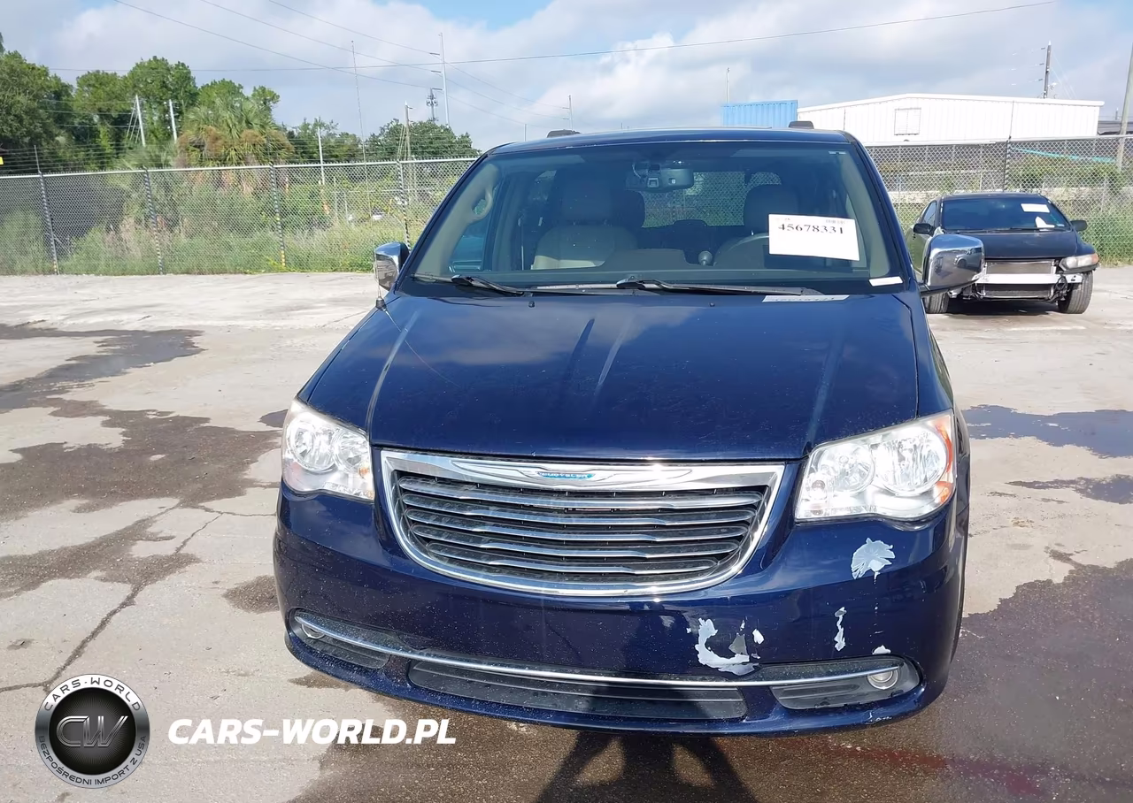 2016 Chrysler Town & Country Touring-L Anniversary Edition VIN:2C4RC1CG2GR104440 - 6