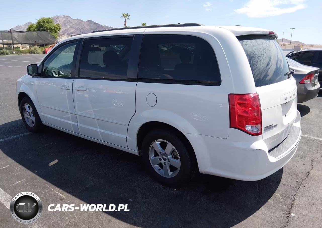 2012 Dodge Grand Caravan Sxt VIN:2C4RDGCG1CR179849 - 3