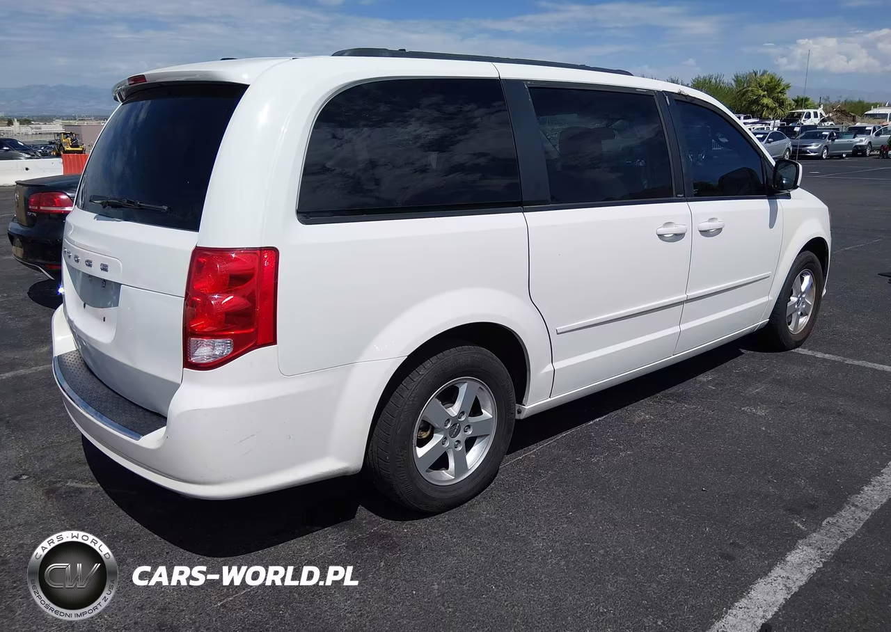 2012 Dodge Grand Caravan Sxt VIN:2C4RDGCG1CR179849 - 4