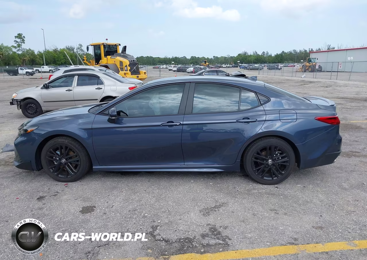 2026 Toyota Camry Se VIN:4T1DAACK0TU722921 - 14
