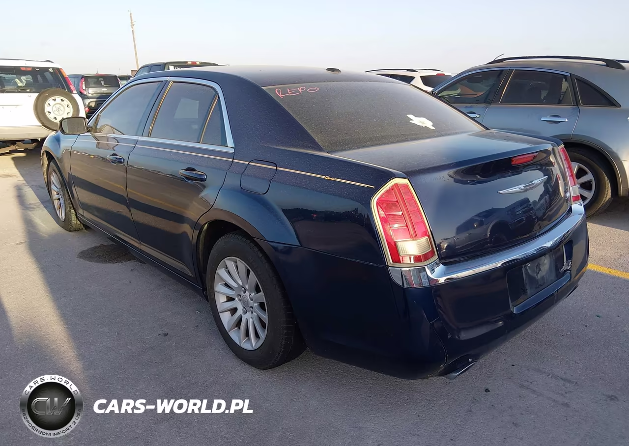 2014 Chrysler 300 VIN:2C3CCAAG6EH124318 - 3