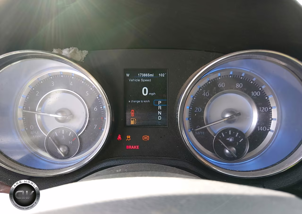2014 Chrysler 300 VIN:2C3CCAAG6EH124318 - 7