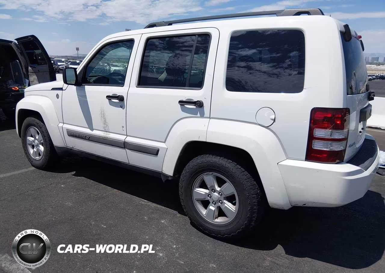 2010 Jeep Liberty Sport VIN:1J4PN2GK7AW150814 - 3