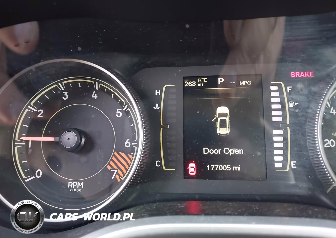 2014 Jeep Cherokee Sport VIN:1C4PJLAB9EW155793 - 7