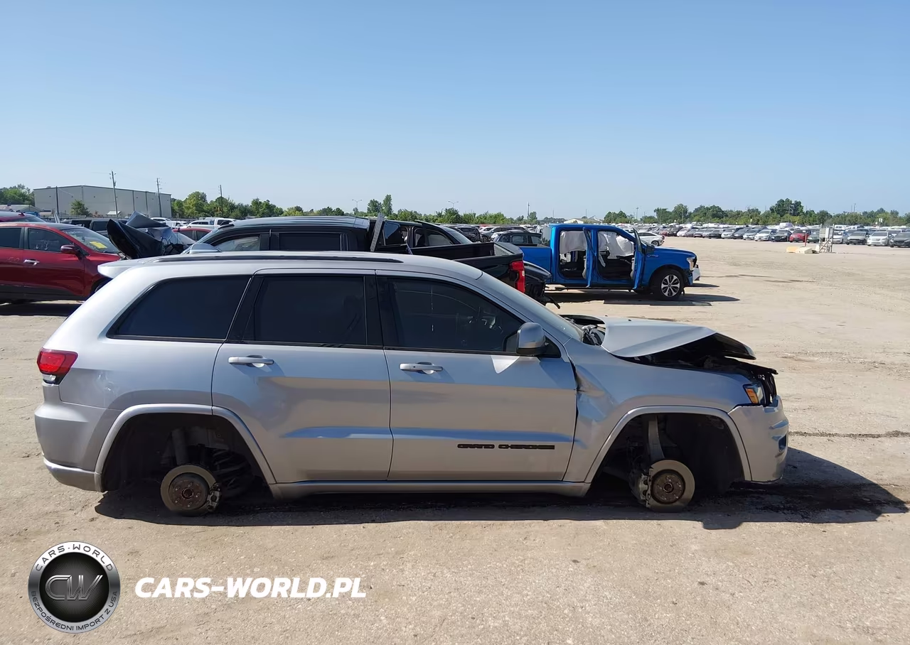 2021 Jeep Grand Cherokee Laredo X 4X4 VIN:1C4RJFAG2MC857993 - 12