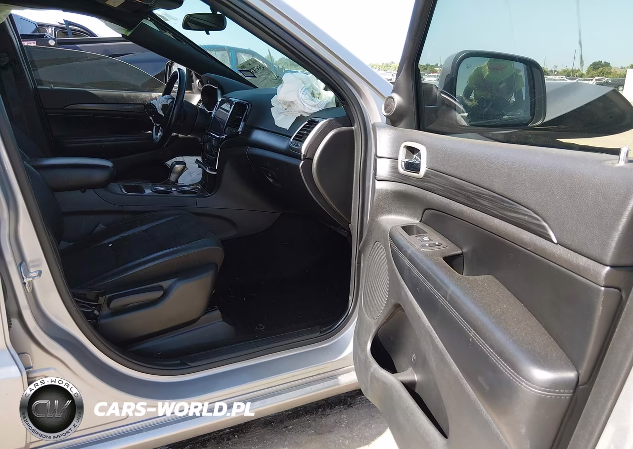 2021 Jeep Grand Cherokee Laredo X 4X4 VIN:1C4RJFAG2MC857993 - 5