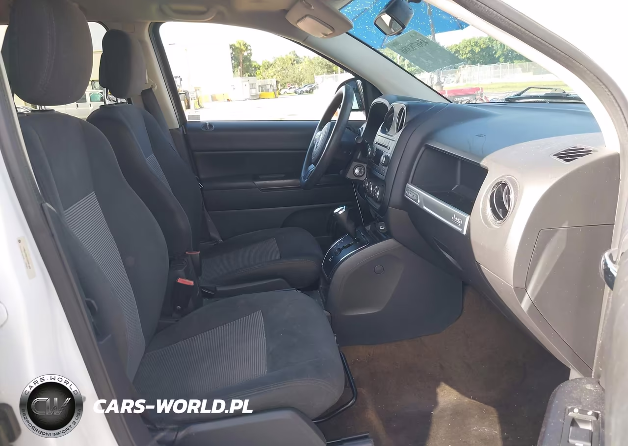 2016 Jeep Compass Sport VIN:1C4NJCBA2GD641308 - 5