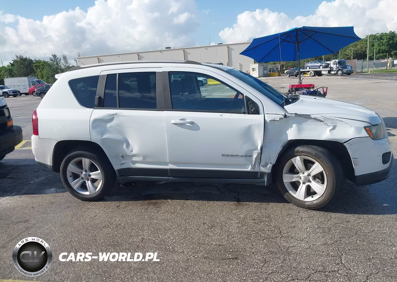 2016 Jeep Compass Sport VIN:1C4NJCBA2GD641308 - 6