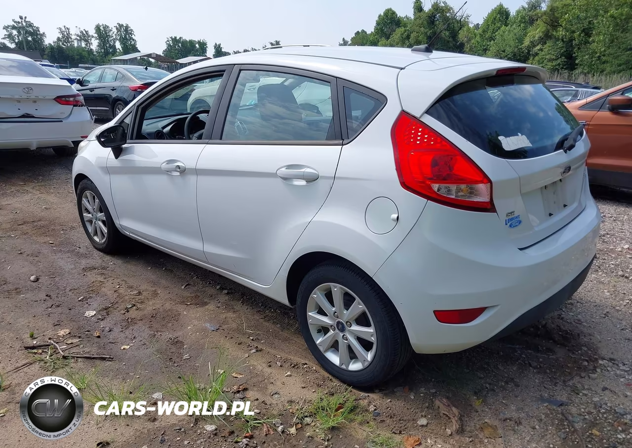 2011 Ford Fiesta Se VIN:3FADP4EJXBM150807 - 3