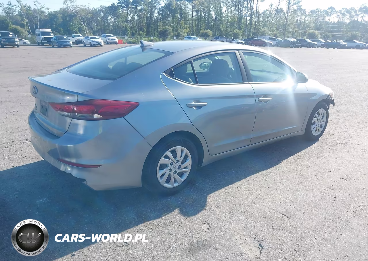 2017 Hyundai Elantra Se VIN:5NPD74LF9HH139580 - 4