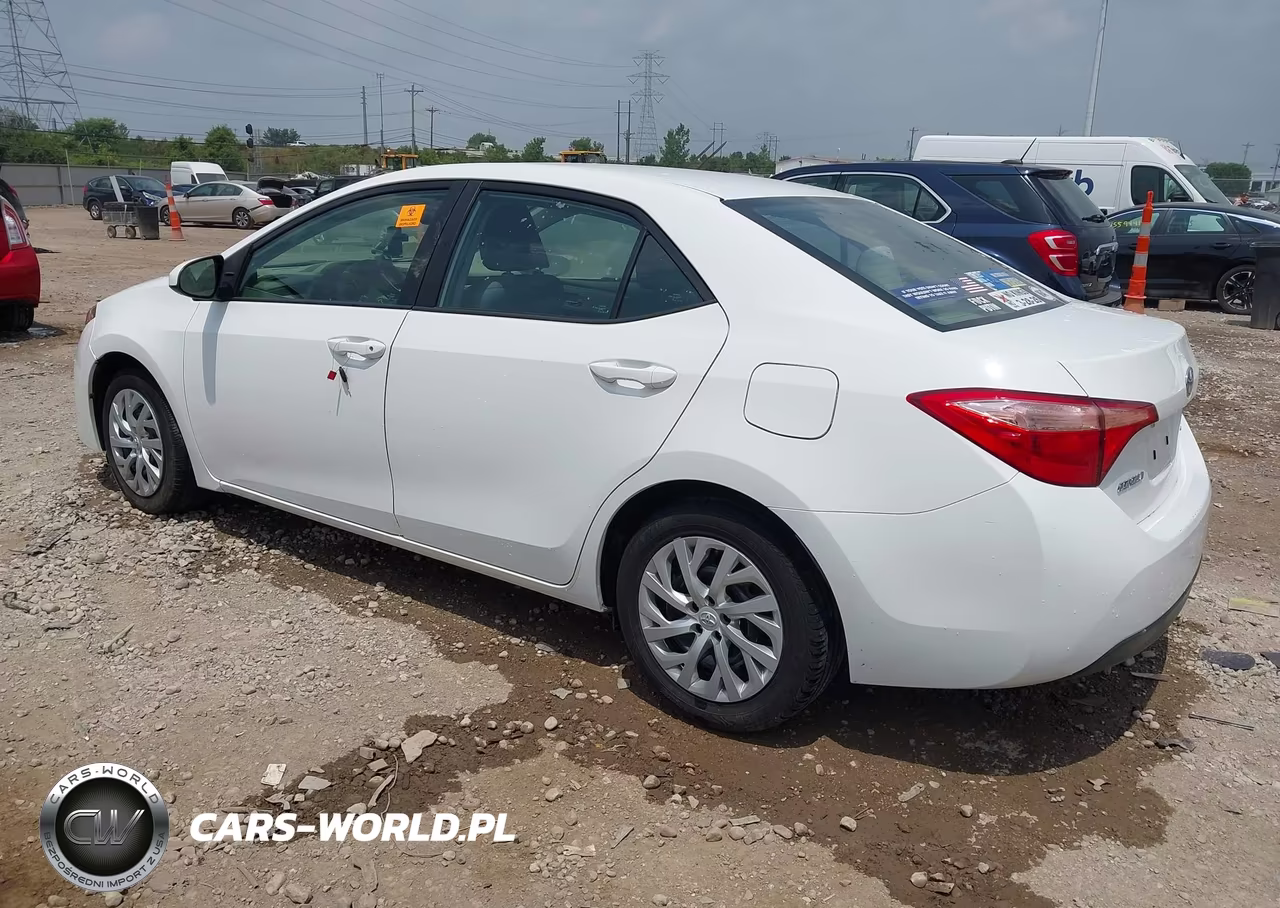 2019 Toyota Corolla Le VIN:5YFBURHE1KP946831 - 3