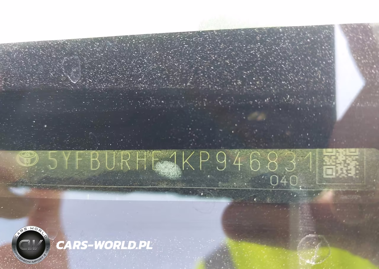 2019 Toyota Corolla Le VIN:5YFBURHE1KP946831 - 9