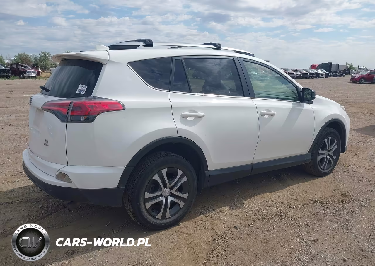 2017 Toyota Rav4 Le VIN:JTMBFREV2HJ705422 - 4