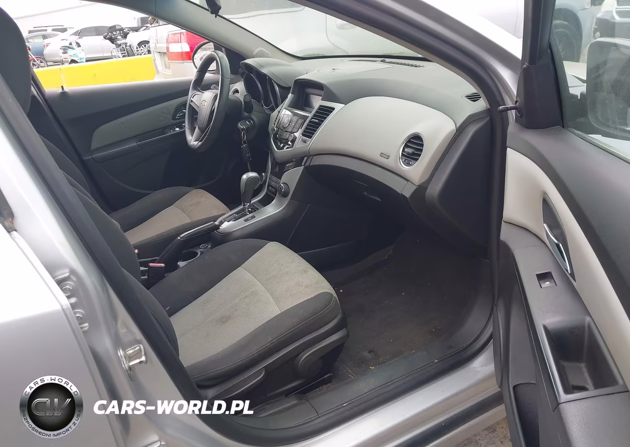 2011 Chevrolet Cruze Ls VIN:1G1PC5SH9B7123109 - 5