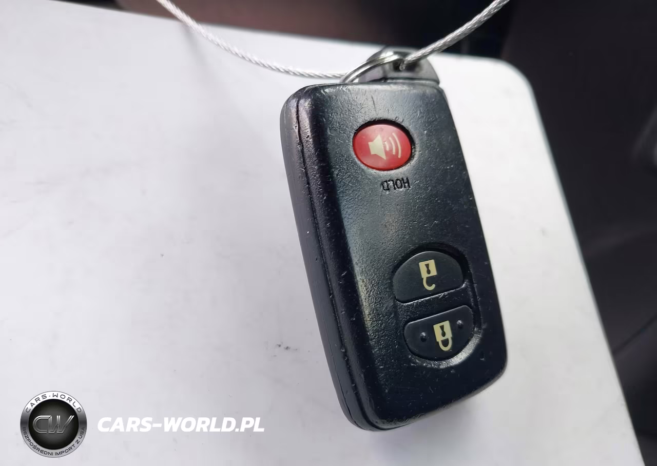 2013 Toyota Prius Three VIN:JTDKN3DU9D1682045 - 11