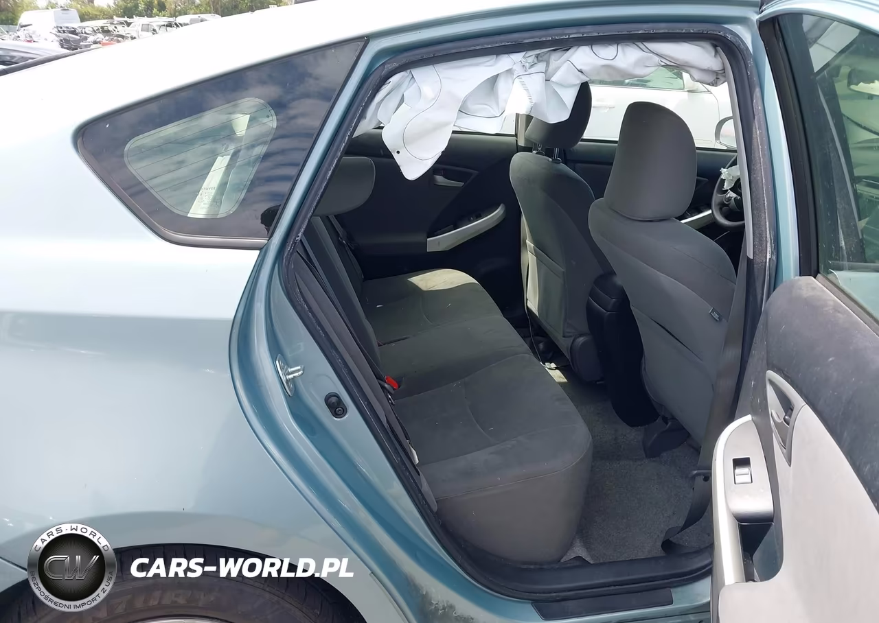2013 Toyota Prius Three VIN:JTDKN3DU9D1682045 - 8